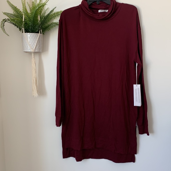 NWT Another Love Burgundy Funnel Neck High Low Hem Tunic - Picture 2 of 7